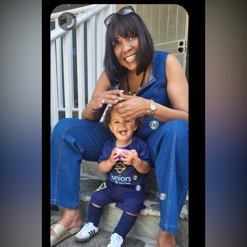 🔥My Live Shows with Beautiful Women's Fashion and Jewelry 💜💜💜 - Picture 10 of 16